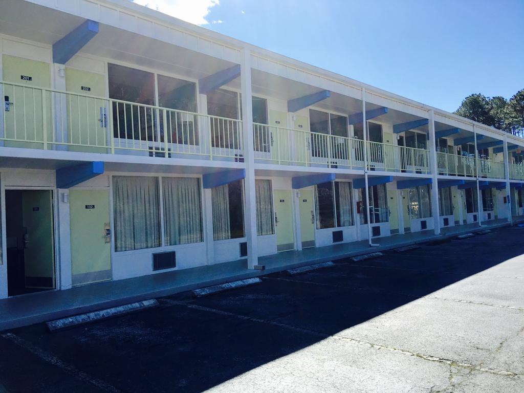 Super 8 By Wyndham Kingsland I-95 Naval Base Area Hotel Buitenkant foto